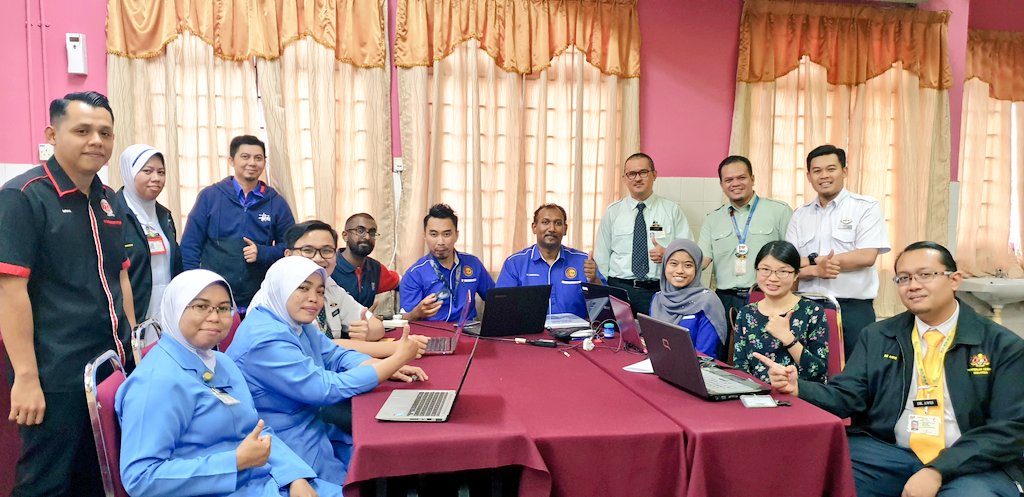 drsthinagaraj's tweet photo. Disaster Management Workshop #KlusterHospital Hospital Tuanku Ampuan Najihah Kuala Pilah. @DGHisham
@KKMPutrajaya
@DrDzul @DrChenChawMin
#DisasterManagement #DisasterCommittee #DisasterResponse #EmergencyResponseTeam
#DisasterManagementWorkshop #MedicalEmergencyResponseTeam https://t.co/5crmaFr8mB