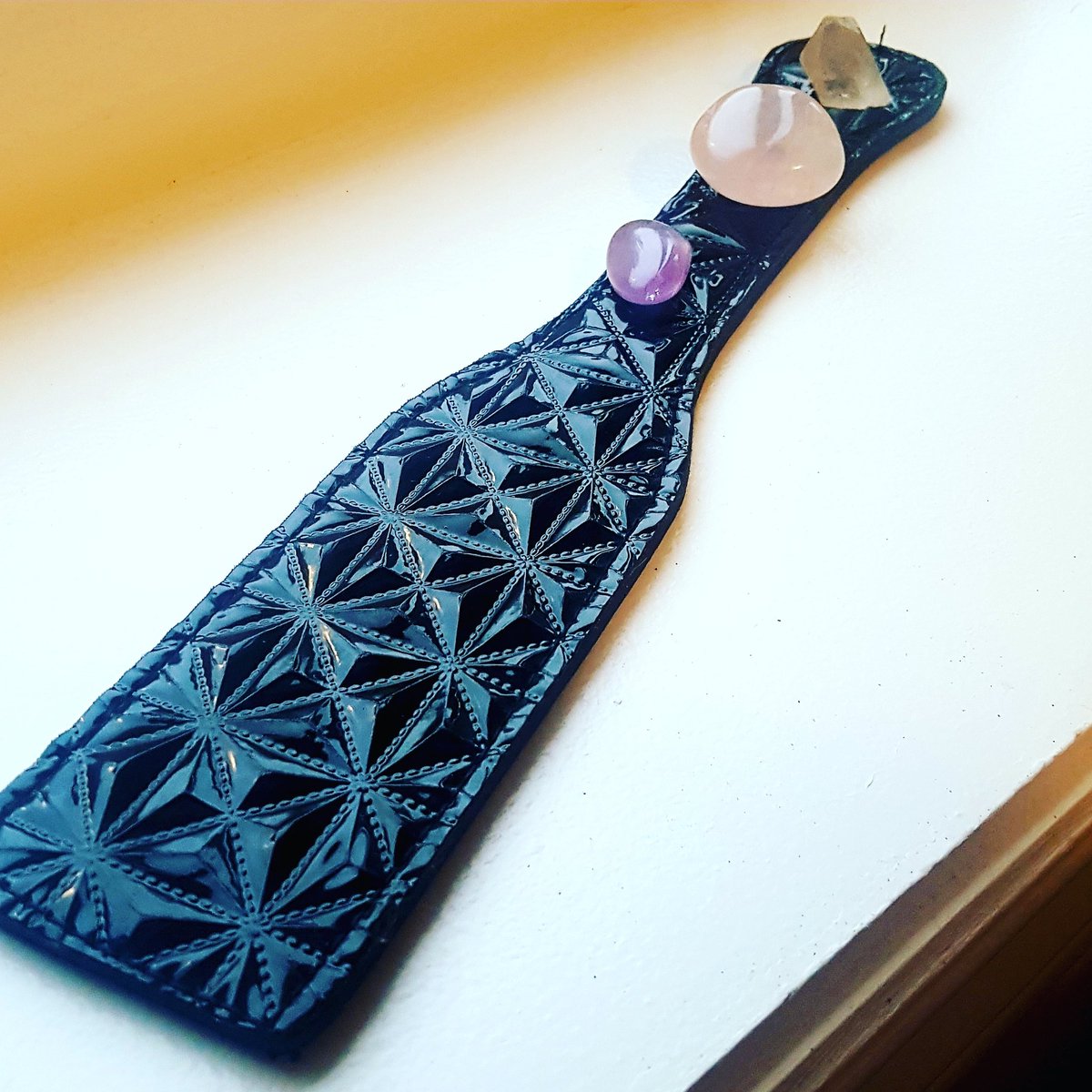 goddess_mm's tweet photo. I do #crystalhealing quite differently.

#prodomme
#femmedomme
#femdom
#stjohnsdomme
#kink
#bdsm
#goddess
#dommelife 
#selflove
#newfoundland 
#newfoundlandandlabrador
#bdsmontherock
#paddle
#sacralchakra
#heartcentre
#goddessMmm https://t.co/ULm0T4R0vu