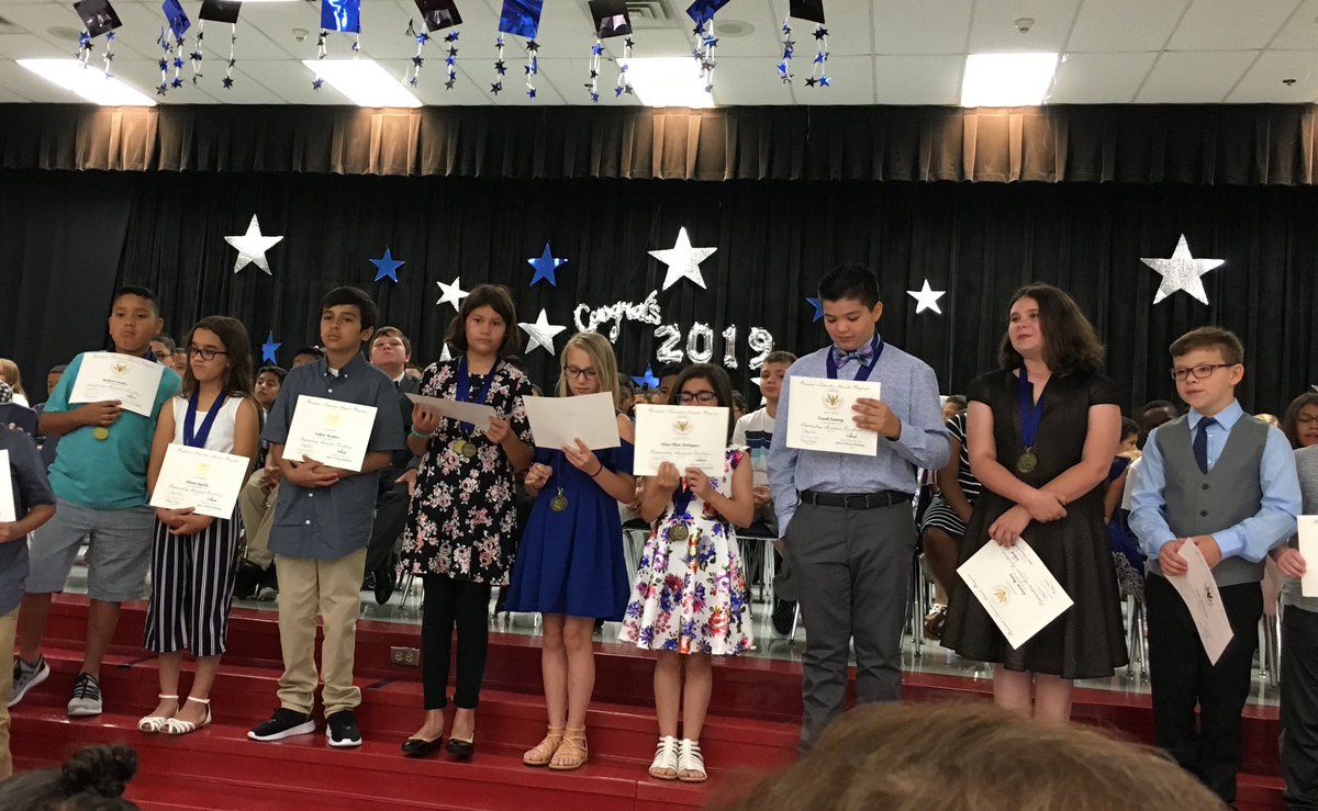 MrsBoyenNISD's tweet photo. Another school year comes to an end with a wonderful 5th grade promotion ceremony! Even with all the stress of organizing this event...I love going out in style! #thisiscarson #ThisIsNorthisde #5thgrade https://t.co/Ln38vvErXJ