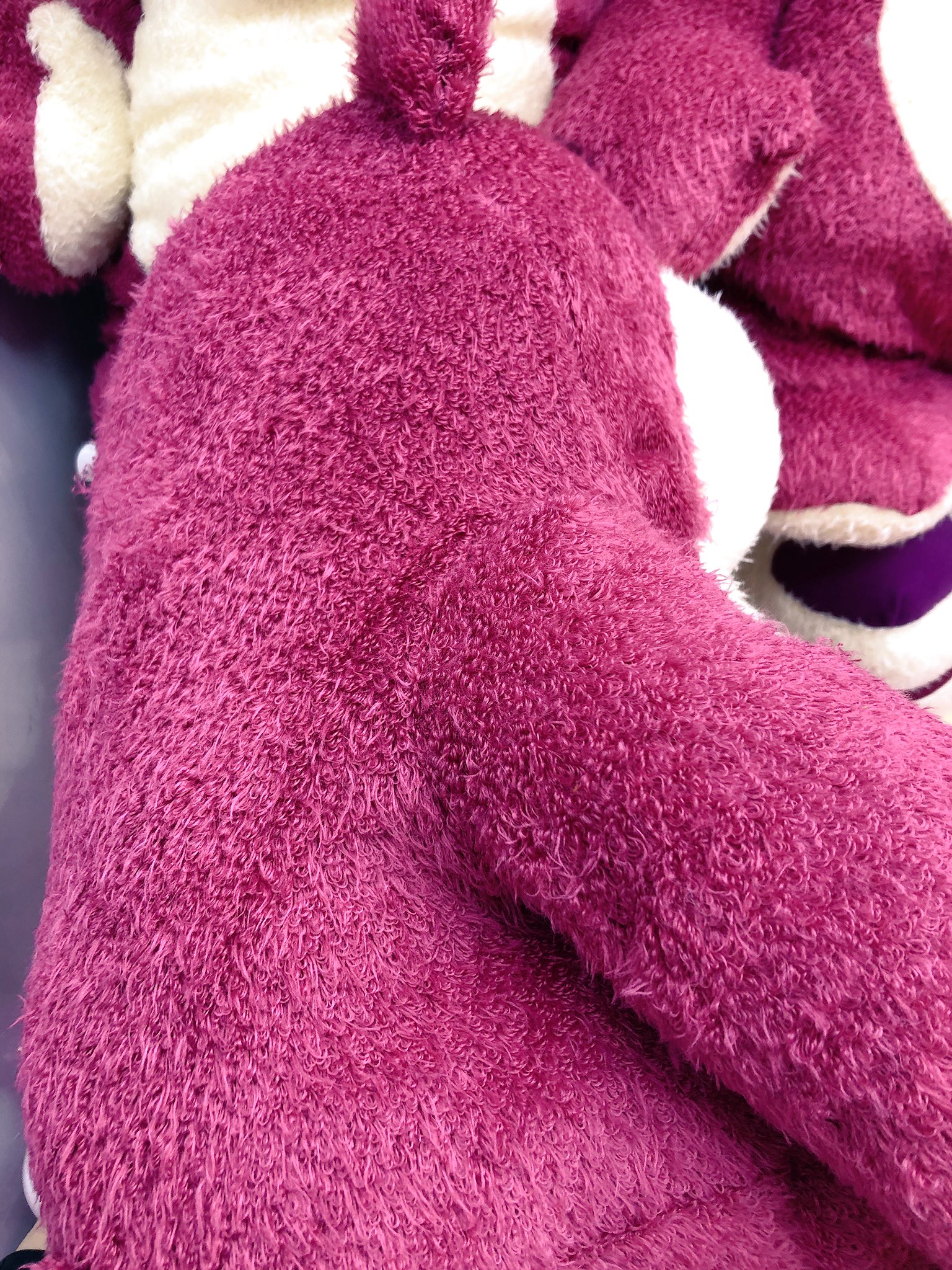 タイトーステーション 大須店 No Twitter プライズ トイ ストーリー ロッツォ ハグベア Gjぬいぐるみ 入荷しました トイストーリー3に登場した かわいいハグベア いちごの香りはついていませんが なかなか抱きごたえのあるロッツォです