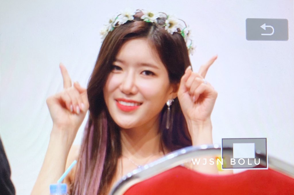 WJSN_BOLU's tweet photo. 190606 fansign

💕💕

#WJSN #우주소녀 
#다원 #Dawon
#Boogie_Up #For_the_Summer https://t.co/5ZXSNLFk4a