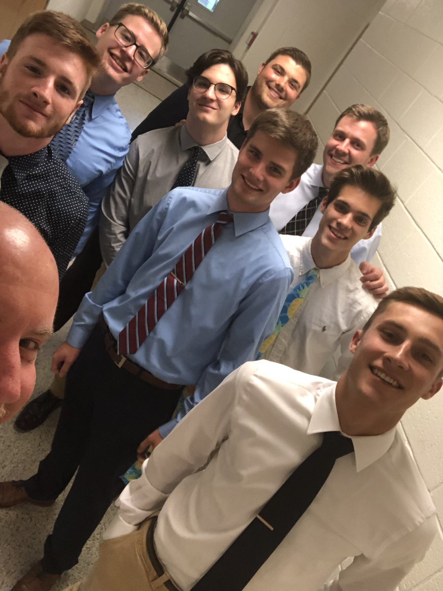 senecafootball's tweet photo. Back stage at The Goldie’s! - love everyone of these guys (missing two Lou &amp; Tyler) - this was a great Senior Football Class! Enjoyed spending this one more final night together! You will all be missed! #senecafootballfamily #finalgrind https://t.co/EanKO9gCph