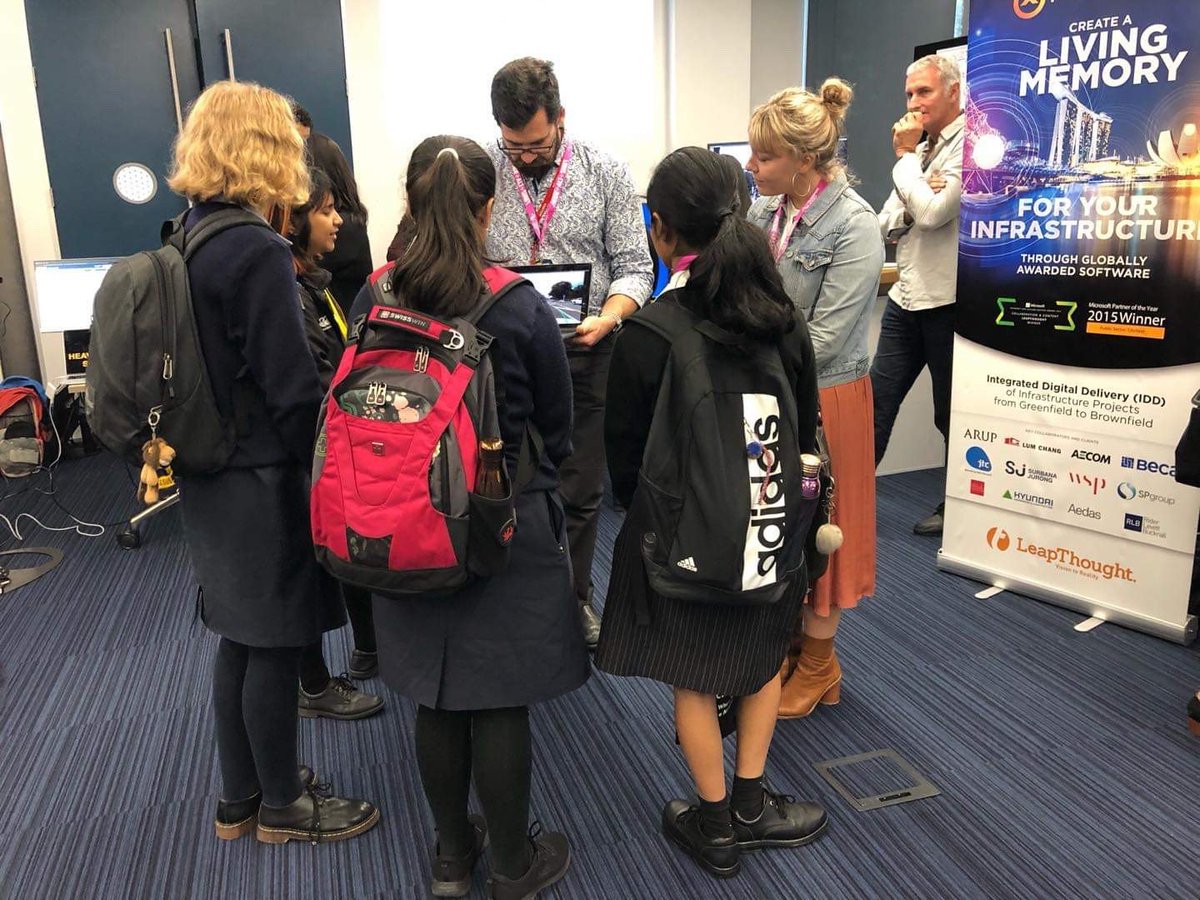 nztamain's tweet photo. Today we're at #shadowtech19 with @AklTransport, weβre hosting 8 female secondary school stem students interested in tech careers. They're exploring projects in technology, business transformation and innovation that are powering our transport system! https://t.co/crzRNmZsiI