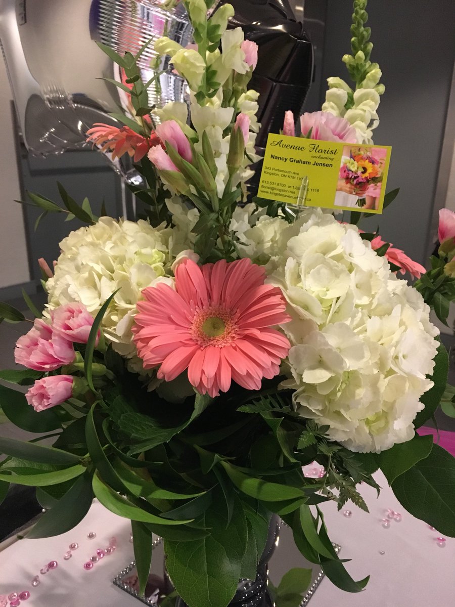 Dresses4_Prom's tweet photo. This beautiful flower arrangement was donated to our event by Nancy @AvenueFlorist! It really brightened up our reception table! We received so many compliments on the flowers. 🌸
For all of your floral needs be sure to visit Nancy at Avenue Florist! https://t.co/Yln67X3VhM https://t.co/2mKMKv3iDM