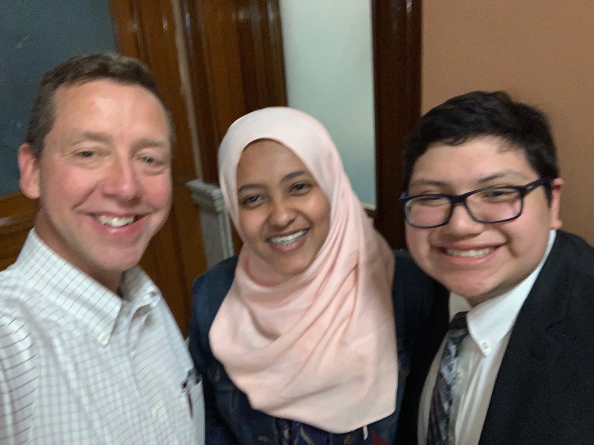 Big Day for WPS! First recognition at Worcester Regional Airport for all the Valedictorians. Then recognition for all recipients of the MA Seal of Biliteracy! Congratulations to all! Special WooHoo to our students Bryan Escobar and Beshair Nurhussien. ⁦⁦⁦@WooTechLife⁩