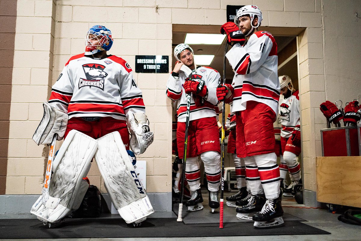 TheAHL's tweet photo. Hey @CheckersHockey we found your next album cover https://t.co/IyiKvrK8SU