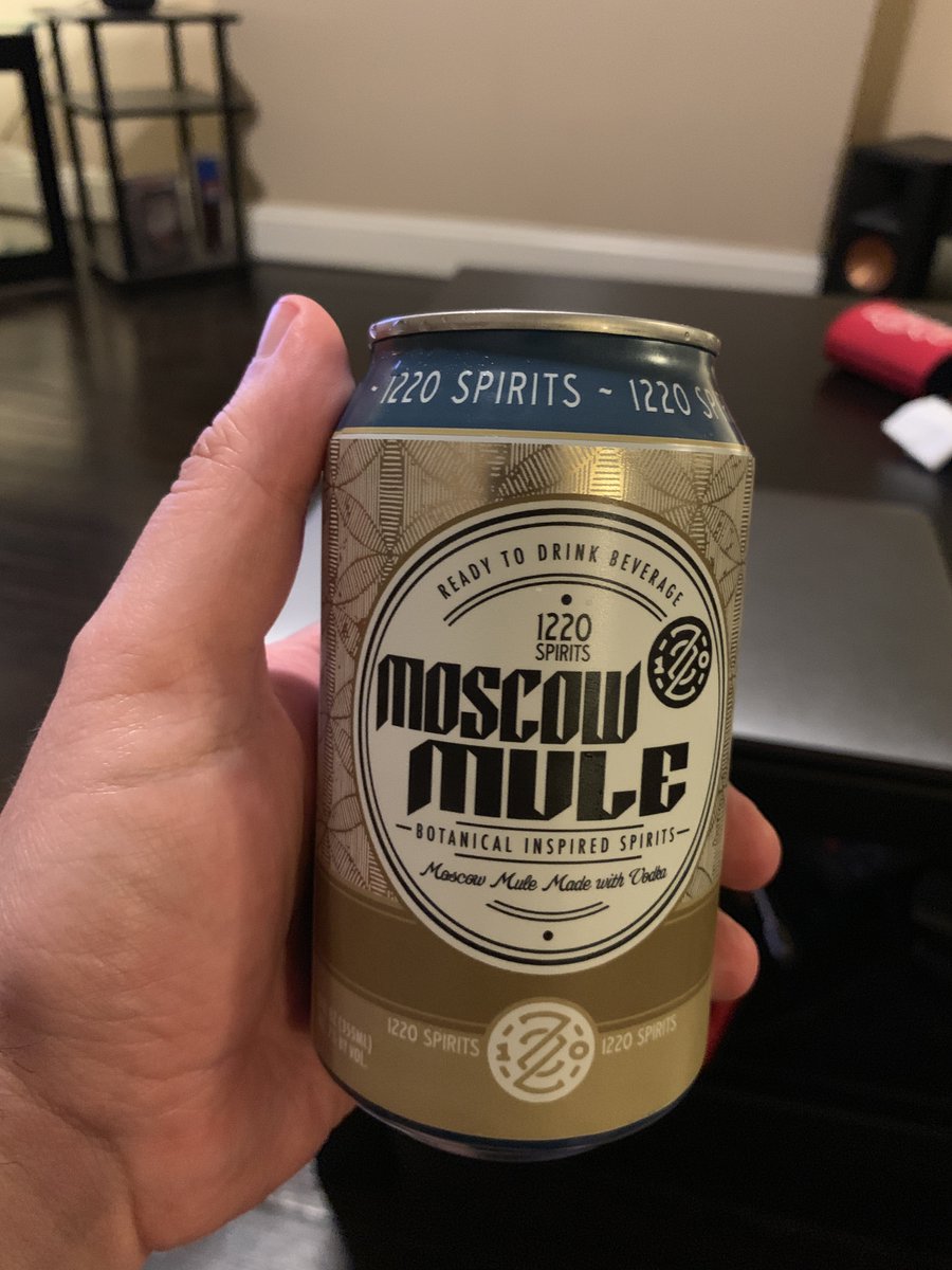 dizparks's tweet photo. IT’S MULE TIME, BABEY!!!!  #LGB @1220spirits https://t.co/Owee8LLx7g
