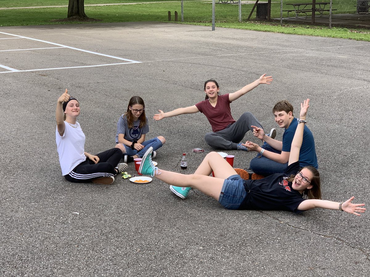 saraburden's tweet photo. NJHS celebrated a year of service with some snacks and silliness at Wilson Park. Proud to have served with these Big Reds! #MASBigReds #PowerUpMMS #NJHS https://t.co/bF8jwpU7eg