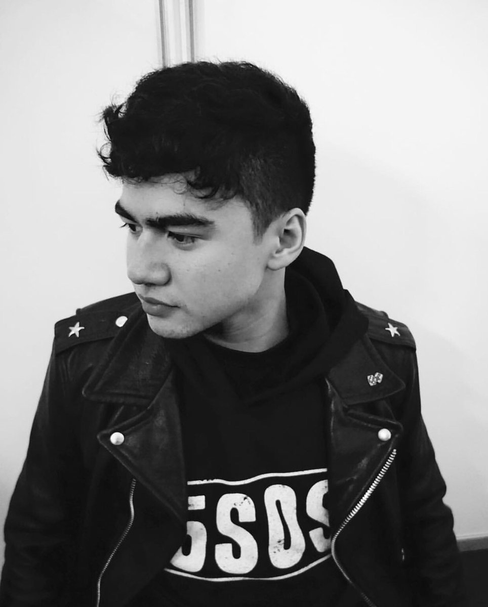 calplaysbass's tweet photo. @awhmuke https://t.co/IM3ICLWwRu