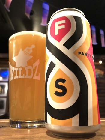 WildzOzaku's tweet photo. ブログアップ『Fair State Party Forward 入荷』
https://t.co/yu5xeQmryr
@FairStateCoop
#FairStateBrewing
#FairStateBrewingCooperative
#FairState
#PartyForward
#Minnesota
#Minneapolis
#CraftBeer
#クラフトビール
#NewEnglandStyleIPA
#HazyIPA
#WILDZ
#小作駅
#羽村市
#Ozaku
#Hamura https://t.co/RFw9O64Dci