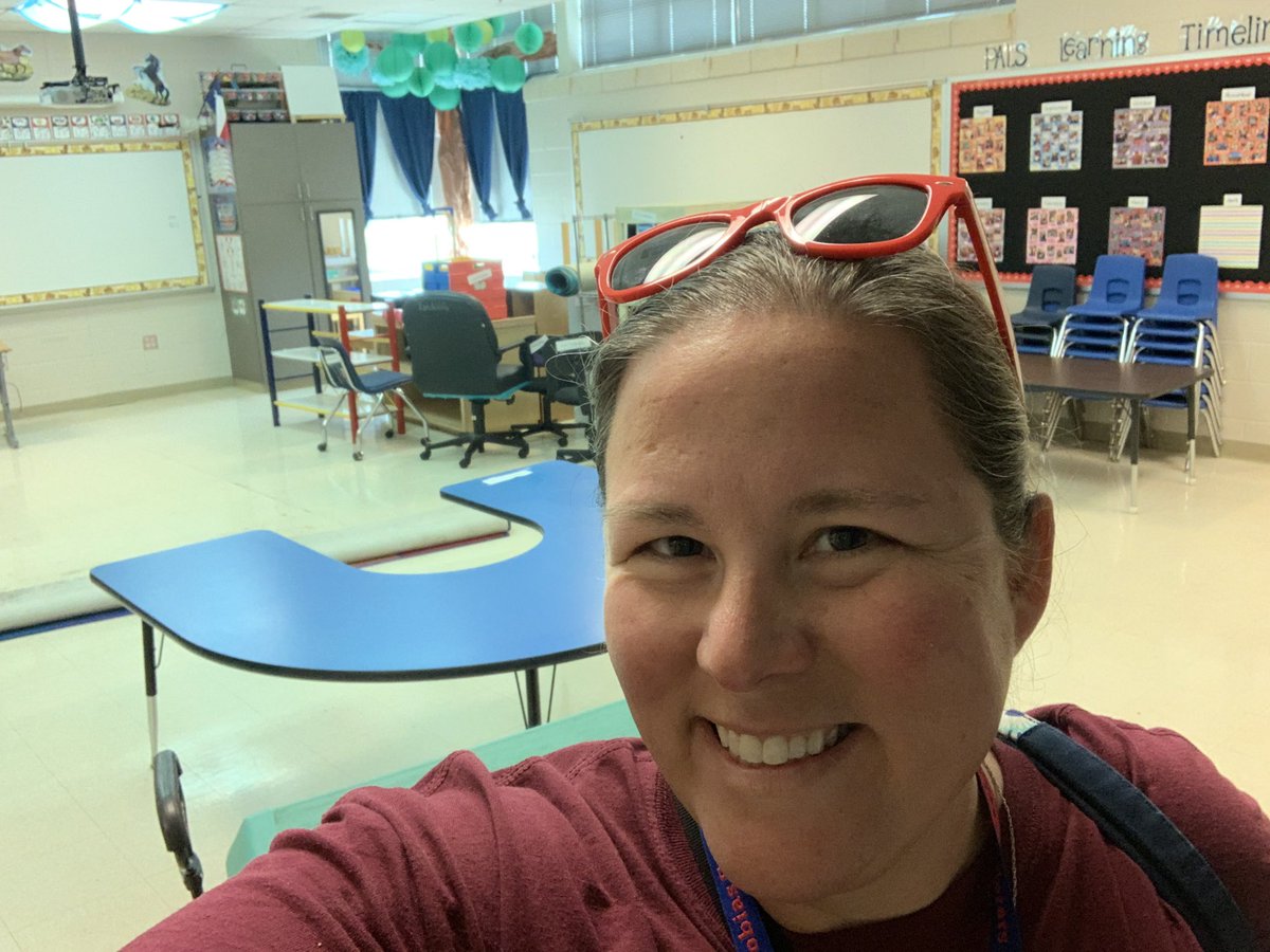MrsVs_PALS's tweet photo. Year 15 is all packed up! #TobiasPALS #TobiasProud https://t.co/ShnJ4UUPNn