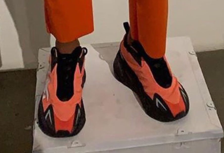 sneaker_wars's tweet photo. 【リーク】アディダス オリジナルス イージー ブースト 700 VX 全2色
⇒https://t.co/SRMPZG6g73
#sneakerwars #スニーカー #アディダス https://t.co/Ru21LKvGHG
