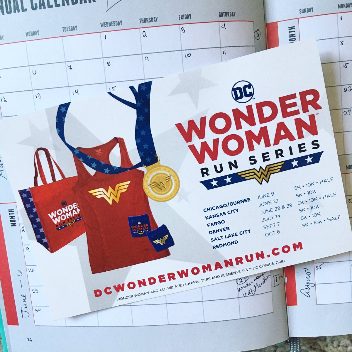 sherunsbyfaith's tweet photo. Wonder Woman is coming to FARGO at the end of this month!๐ฆธ๐ปโโ๏ธ EEEK!!! (Read: Excited! Nervous๐ฌ I should start training again!)
Sign up for the @WonderWomanRun & use "WWBIBRAVE" for 10% off across ALL events.
#bibchat #bibravepro #mwpro #wonderwomanbr @endurestrong #endurestrongbr https://t.co/1jC5t2UHJB