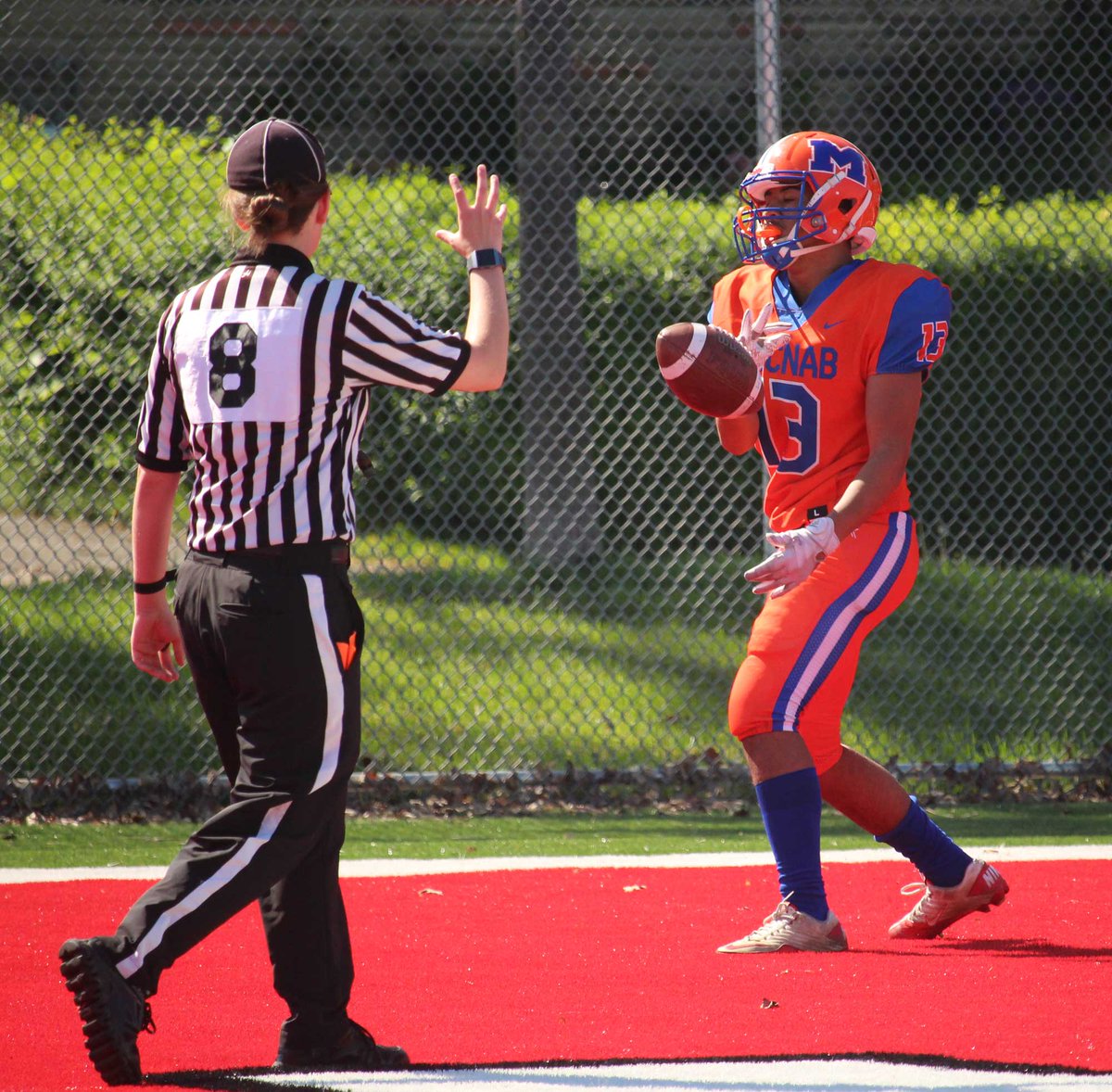 fans_frenzy's tweet photo. Earlier today the @HWDSB_athletics held their Jr Football Championships with @Macnab_PE defeating @Wac2018_2019.  Check out photos from the game at https://t.co/ofPgZzUwSD https://t.co/Ft3ZnDEigY