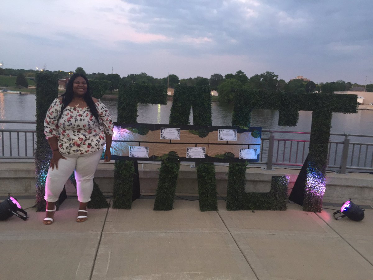 Daybreon1's tweet photo. Thanks to the mentoring group #KFACT that I’m apart of ❤️I’ve landed a internship with Perry state Legal Services this summer . https://t.co/e7ALH70vEi