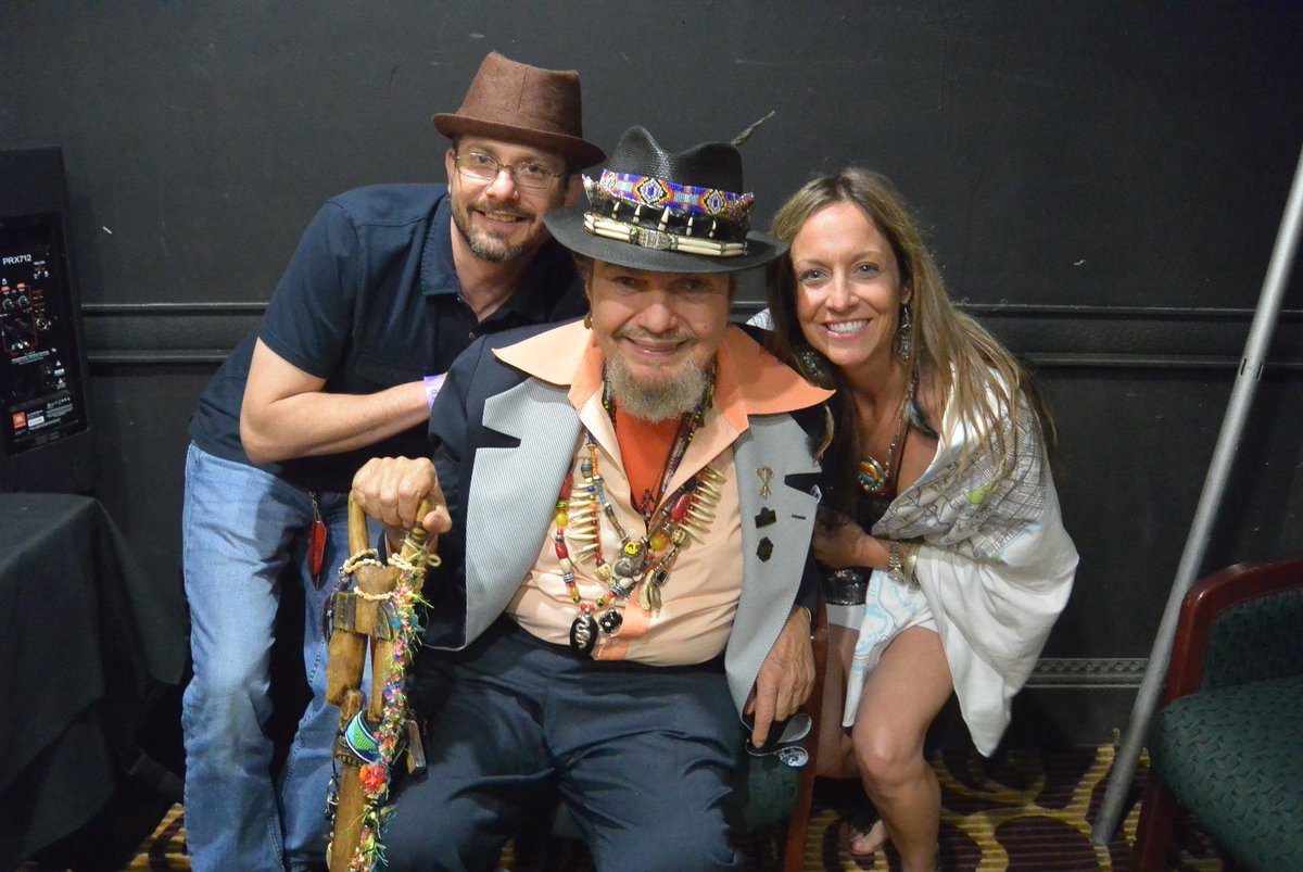 nettiequette's tweet photo. Will never forget these precious moments #suchanight 💜💚💛 @akadrjohn 🎹 You will be missed ⚜ Will never forget you letting us feel the #magic 🌌 of your #dreadlock ⚜ May you rest in ☮ #RipDrJohn #rightplacewrongtime #spiritwarrior #livinglegend #yeauright https://t.co/nzcReGsQBp