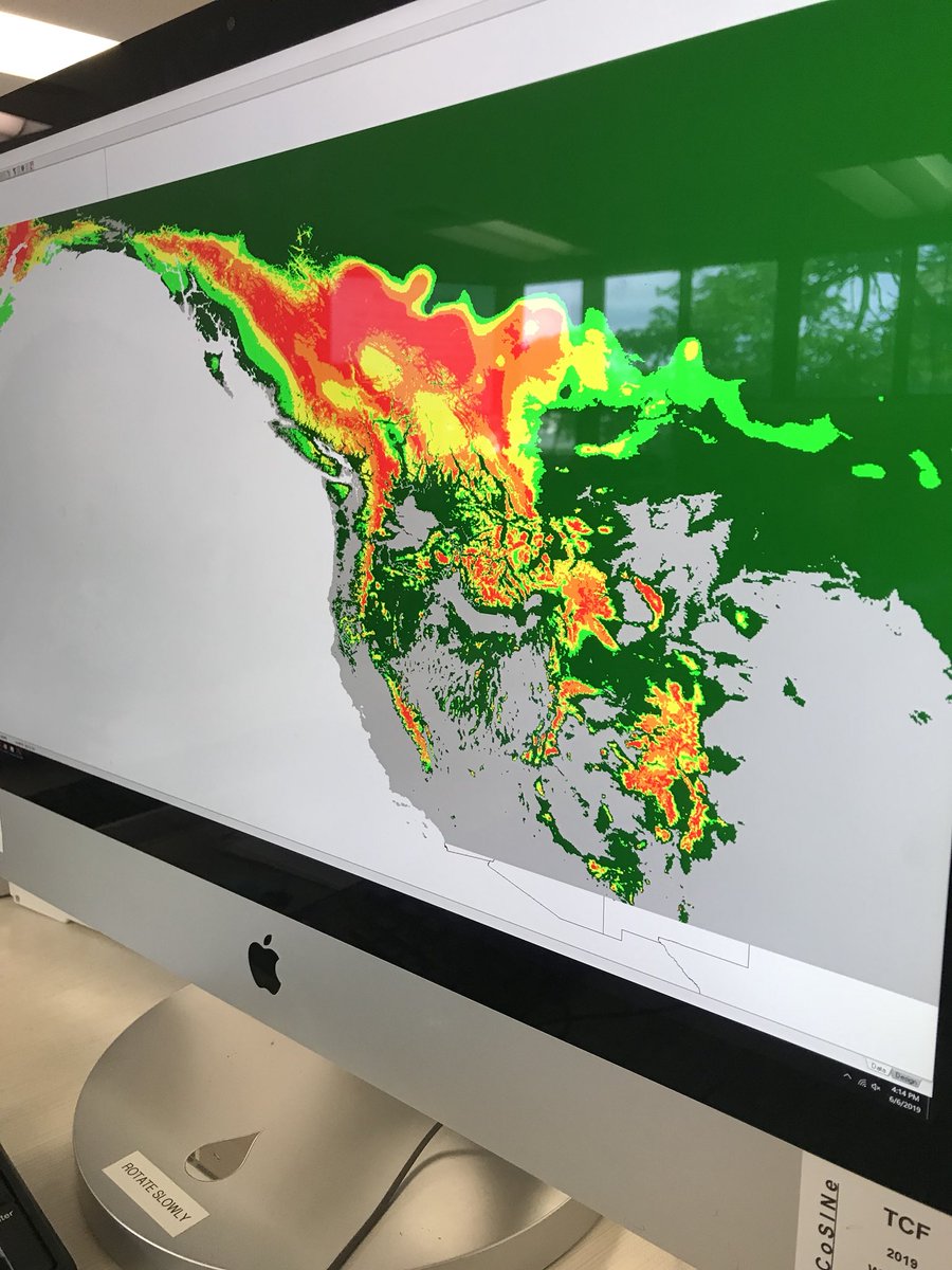Jakelew9's tweet image. During lab we learned about the cut throat trout! This shows how the migration pattern of the trout will change if the earth heats 4 degrees. The red showing the best spots for trout to live and grey showing uninhabitable areas for them. #OSUBI213 #OSUIB