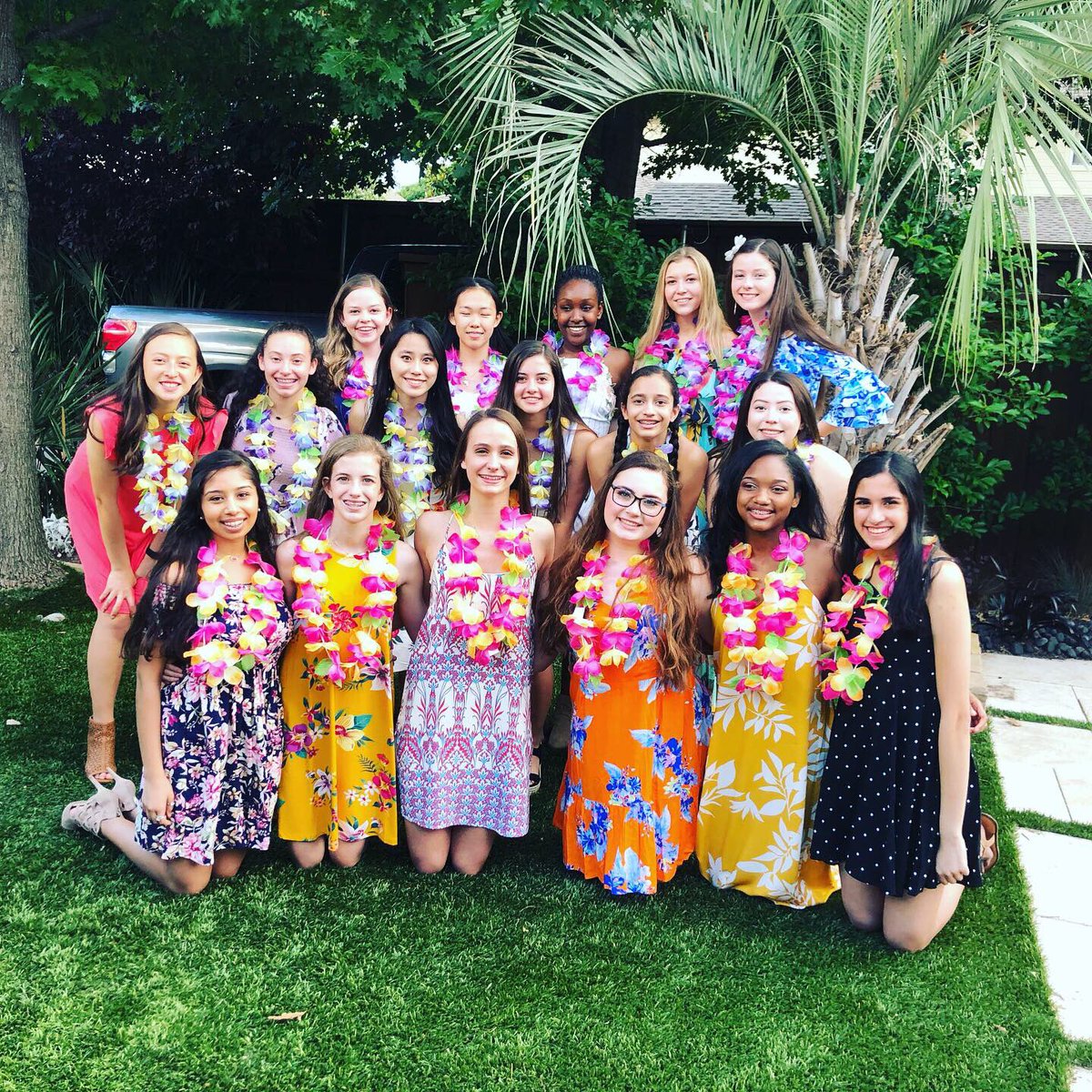 jasperjazzdance's tweet photo. Team Luau and Induction Ceremony!! #squad #showstoppers https://t.co/jTfHU91C72