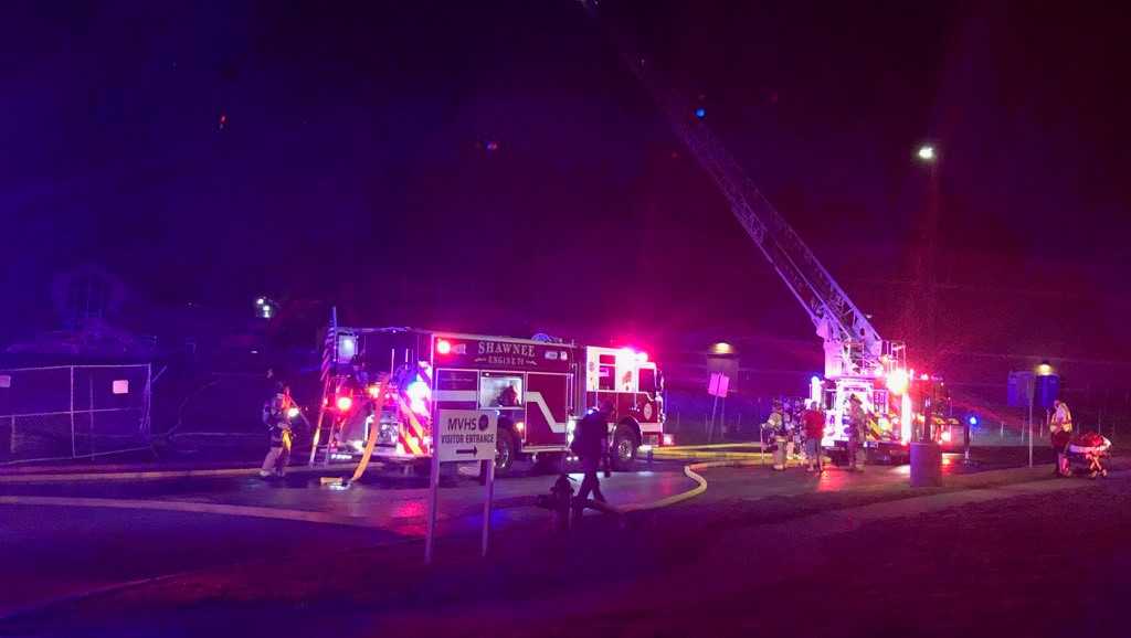 Shawnee firefighters respond to fire at Mill Valley High School kmbc.com/article/shawne…