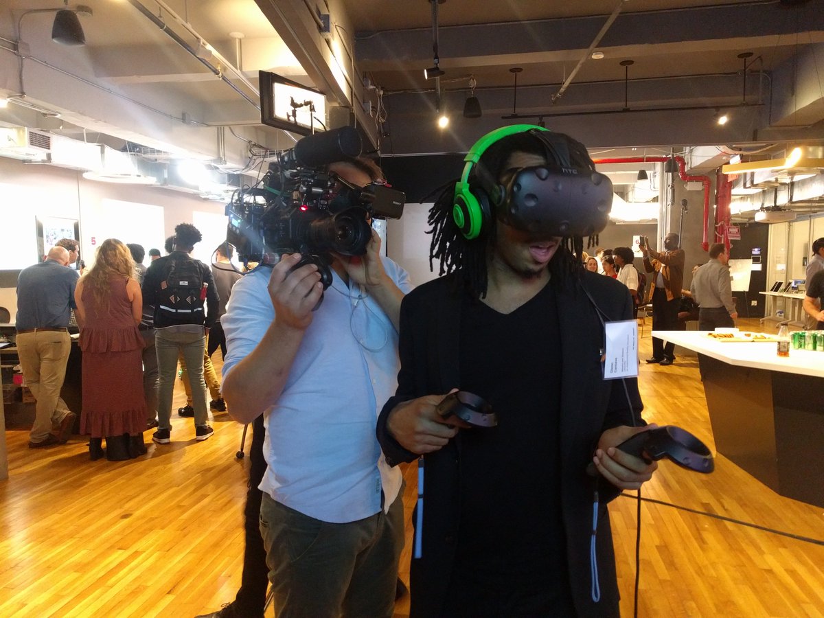AbelanaVR's tweet photo. If someone told us three years ago that we will become one of the first teams to combine #5G, #VR, and #Education, we probably wouldn't believe that. Thank you #Verizon for a chance to push it all to the next level. #verizon5gedtech #VReducation #ARVRinEDU #lbvr https://t.co/i2i1YZa8kD