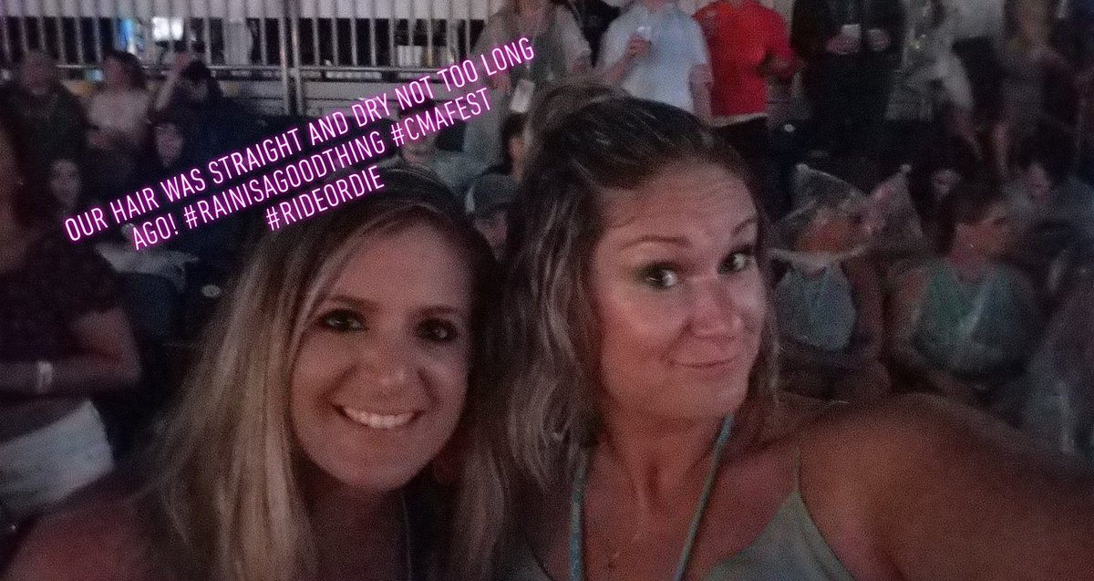 Akstelm1's tweet photo. #cmafest #rainisagoodthing #proofwearentwicked https://t.co/5HgELxQLev