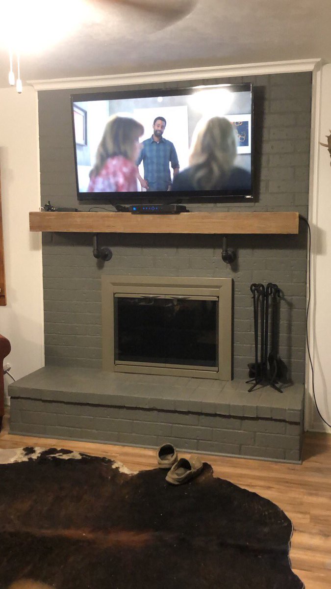 CourtneyIvison's tweet photo. The house is really starting to feel like ours!! 🥰 https://t.co/pdArhjaetA