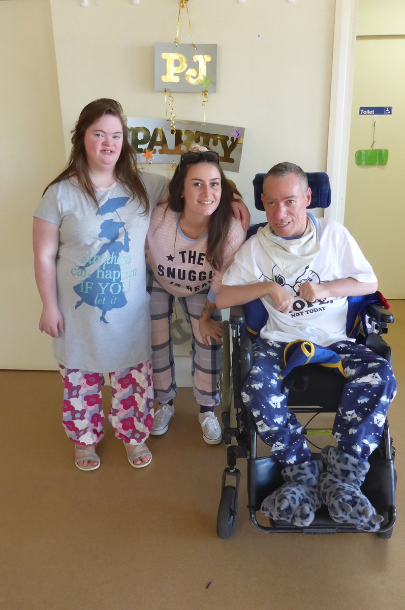 scosa_au's tweet photo. Pyjama Party!
Participants at our #Hackham Hub decided to keep warm and cosy by coming to scosa in their PJ's! They rugged up and and enjoyed a movie together #scosa #disability #NDIS #SA #Adelaide https://t.co/S0PDBWvrz2