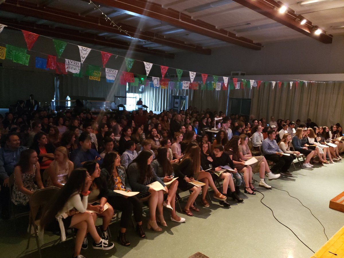 AnacapaSTEAM's tweet photo. ¡Felicidades a todos!
Language-Culture-Community
What a wonderful night celebrating our 8th grade TWI students and families! #venturausd #VUSDstrong #AnacapaMS #bilingualeducation #cabe2019 https://t.co/lBWXyKCgNc