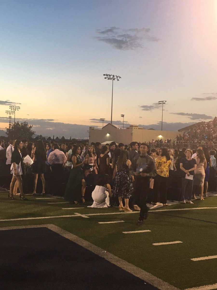 catherinedoc12's tweet photo. Del Valle Middle School Promotion Celebration is in the books!! Beautiful celebration! Thank you everyone for “adapting” to change! #OFOD #THEDISTRICT #Bond2015 #ShakeEveryHand @PeralesIda @YsletaISD @kathopee https://t.co/GO7kJ95gNS