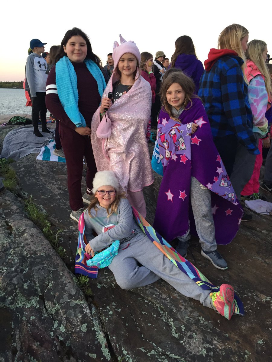 BBNevison's tweet photo. Closing campfire. https://t.co/Uh2eGezC20
