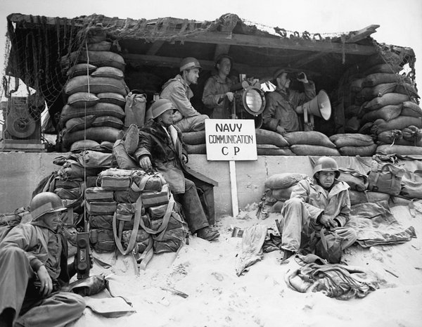 World War II History tweet media