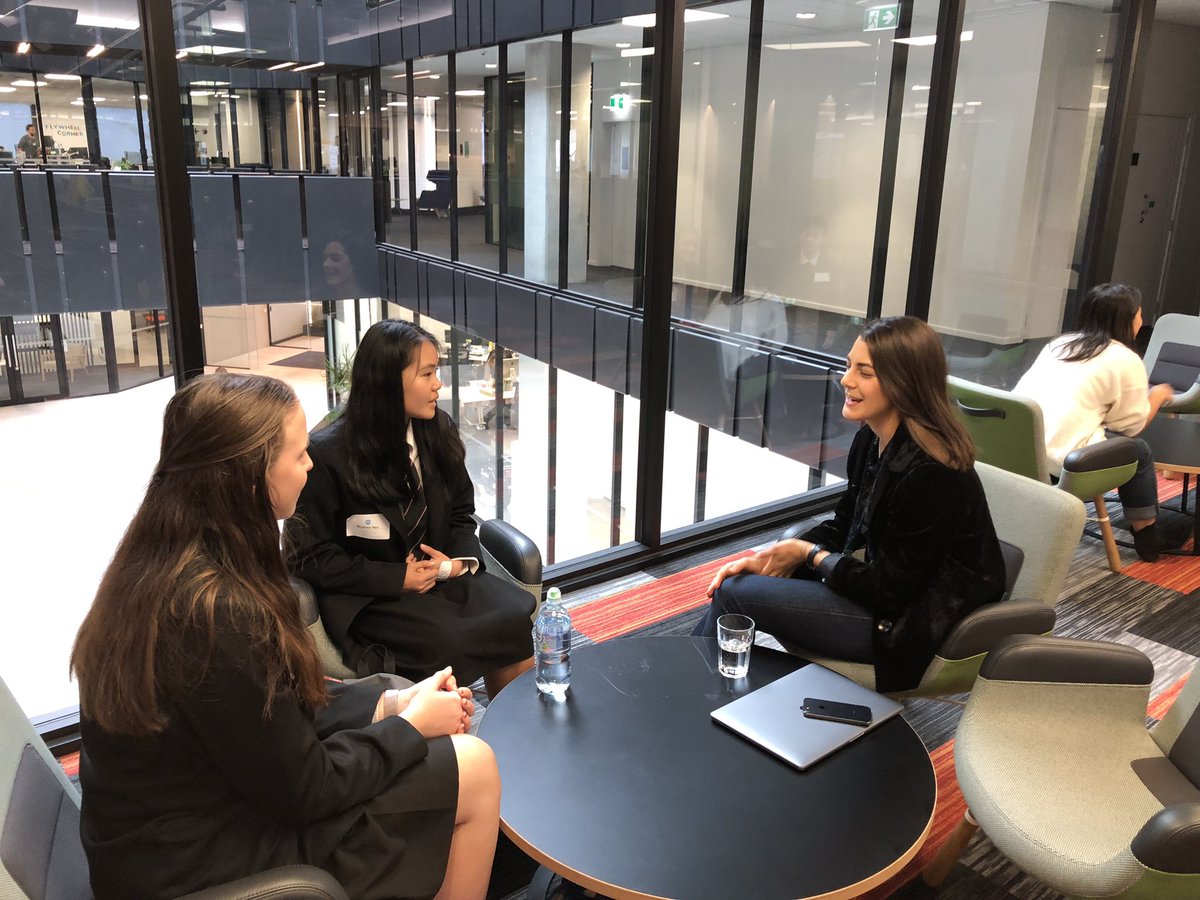 RuthJamesNZ's tweet image. Had a group of high school girls in the @Xero office today for #Shadowtech19 - gave them tour of the office, they ‘speed’ met some of the amazing women who work in the tech teams - and we wrapped it up with some coding #womenintech