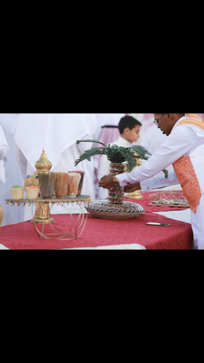 ezzmosque's tweet photo. #يوم_الجمعه

اللهم صَل وسلم على سيدنا محمد 
كل عام وأنتم بخير
وتقبل الله طاعتكم وجعلكم من المقبولين
ومن العائدين الفائزين
وعساكم من عواده

لقطات من احتفال أهالي جامع العز بن عبدالسلام بمناسبة عيد الفطر المبارك أعاده الله علينا وعلى المسلمين بالعزة والنصر والتمكين .

1 https://t.co/wD9Hh1KWJH