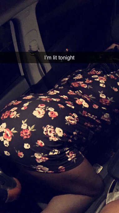 When you get drunk and you’re ready to fuck in the car assume the position #bbw #sexybbw #phatass #horny
