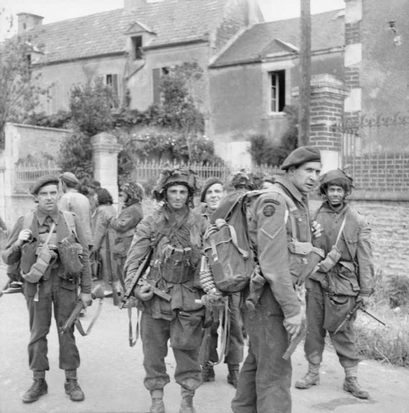 Jun 06, 1944 - 20:00 [#DDay] The Allies secure Colleville-sur-Med. #wwii
