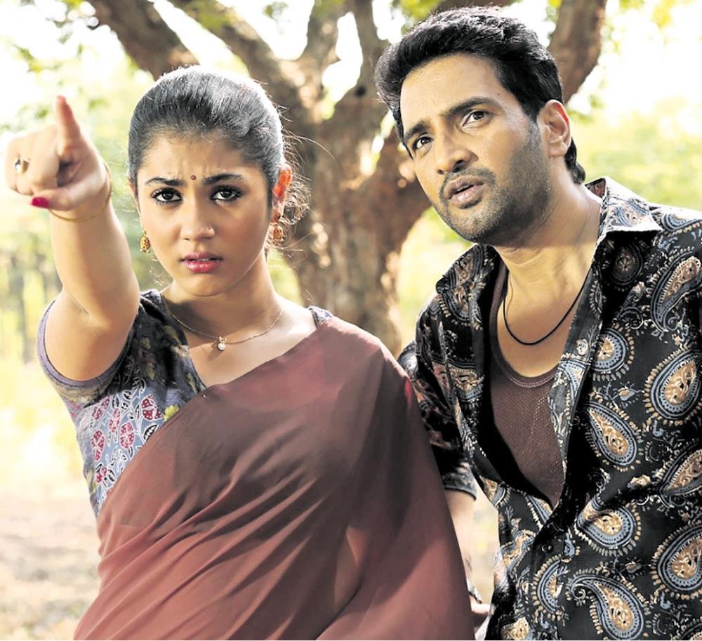 Santhanam Advises To Stop Cigratte and Eat Mangoes Dagaalty Poster Details Here