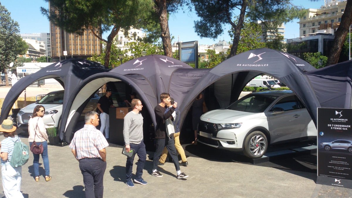 DS_Espana's tweet photo. ¡Te esperamos en la Feria del Vehículo Eléctrico! #VEM2019 se celebra del 7 al 9 de junio en la madrileña Plaza de Colón. Podrás conocer de primera mano nuestra revolución eléctrica. #DS7CROSSBACK #DS3CROSSBACK #AEDIVE #VehículoEléctrico #movilidad https://t.co/yOF7ZPTWAK