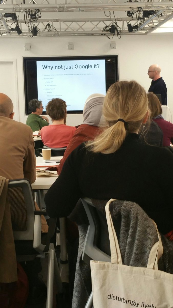 Discovering Digital Humanities tweet media