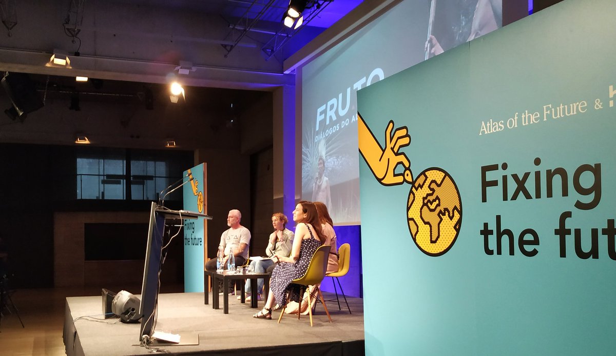 Paulacarrion's tweet photo. Full house at #fixingthefuture today!  Els genis que estan canviant el món, una bona raó per tornar a escriure a Twitter un any després. Bravo @AtlasFuture https://t.co/UzBpRvhTIE