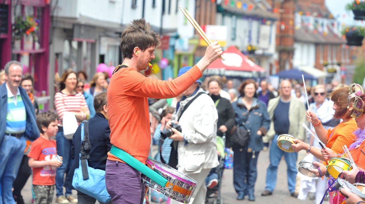 News @InfoSuffolk ... Shoppers in Bury St Edmunds will find a day of free entertainment on Saturday, June 15, as independent businesses in St Johns Street host a festival of family fun. @ourburysteds @BuryStEdBeyond @WhatsOnWSuffolk See more at bit.ly/2Wv7Rfa