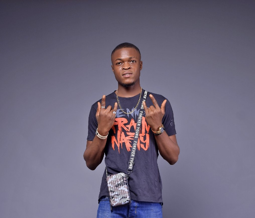 Fresh_d_boss's tweet photo. Something new coming
@Fresh_d_boss
@farahelp
@ganseyman
@oluwacubana_
#Follow
#Followback
#freshdboss
#freshd https://t.co/mgu3wLUzqq
