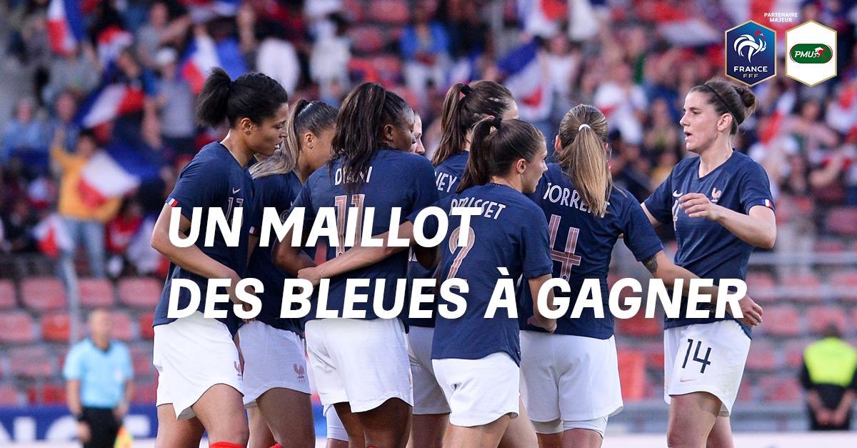 philousports's tweet photo. Maillot des bleues à gagner pour l’ouverture de la cdm rt ce tweet et follow @PMU_Sport tirage mardi https://t.co/OzBA3uFuVN