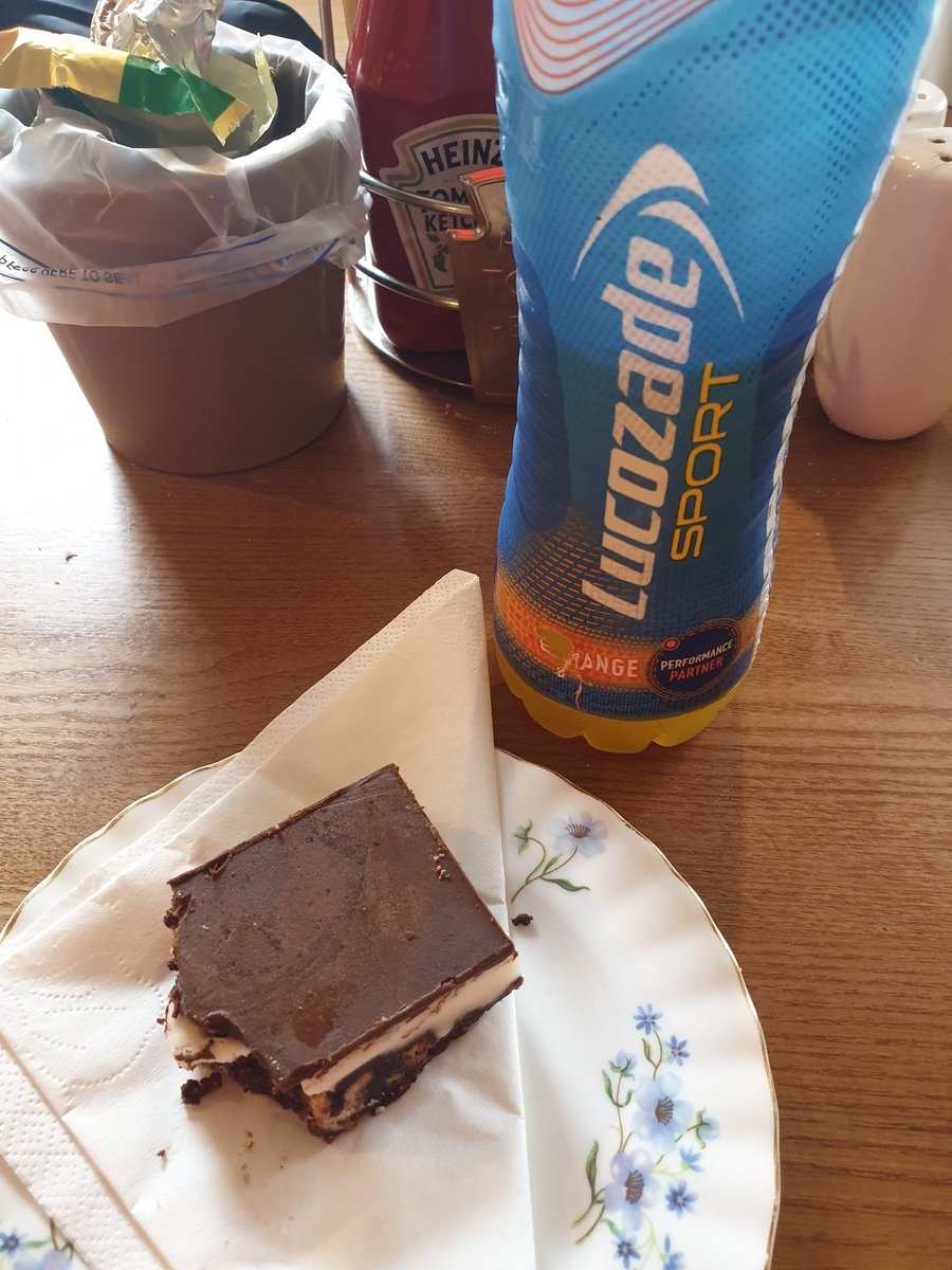 GumpPatrick's tweet photo. #cake #run #social #cafe #running #runforcake #feelgood #Friday #peppermintcrunch #lucozade #refule #runnersfuel #Shropshire #shropshirerunning https://t.co/3o3sMWGwOP