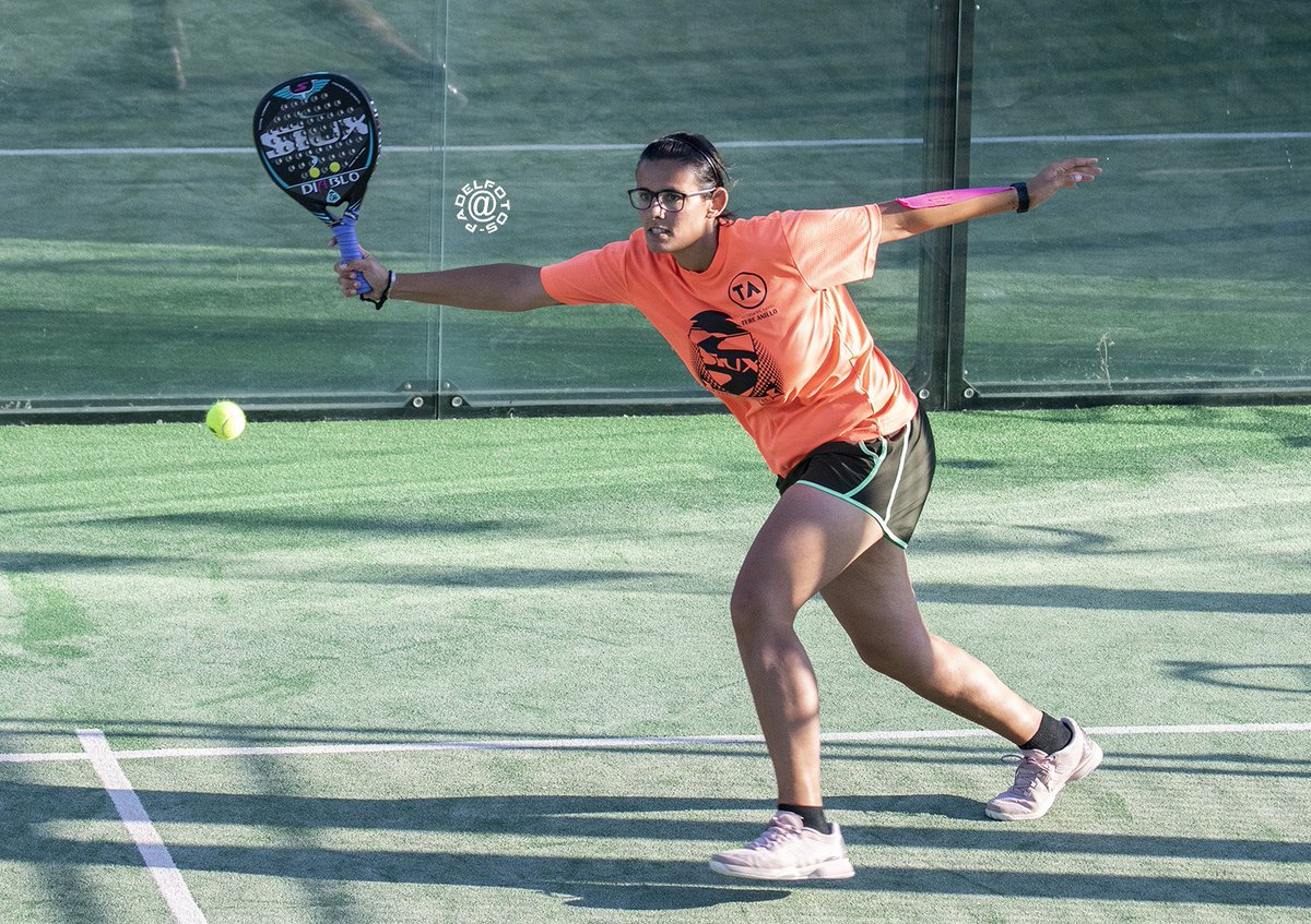 padelfotos's tweet photo. 📸 Fotogalería de Tere Anillo durante las finales de previa del  #WPTSwedishOpen

#PadelFemenino #Padel https://t.co/u8UzCK4S9n