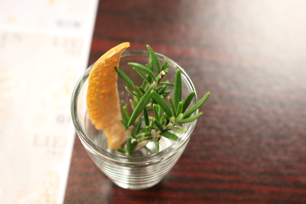 LCDesign10's tweet photo. A few photos from last nights GIN session at Hoërskool Stellenberg High School with the Tygerberg Sakekamer - Business Chamber!
#LetsGIN #Photography #LCDesign #Thursdayevening https://t.co/Yxfi0kzNwB