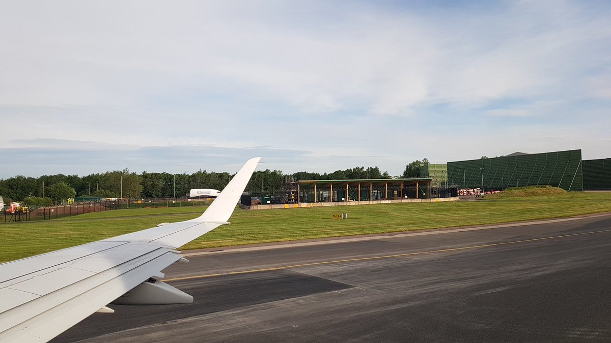 jairaviation's tweet photo. Not long now 😍

@MANPremiAir looking great 🔝 https://t.co/Ln33jUubeT