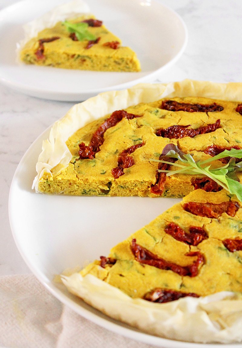 LemonThymeBlog's tweet photo. Vegan Filo Crust Quiche 💛 Soy-free, yet still a lovely dense texture and savoury taste! Perfect for breakie meal prep or brunch with friends! #Vegan #VeganFoodShare #VeganQuiche https://t.co/7sdJRXYMLL https://t.co/wGrHFrkpoV