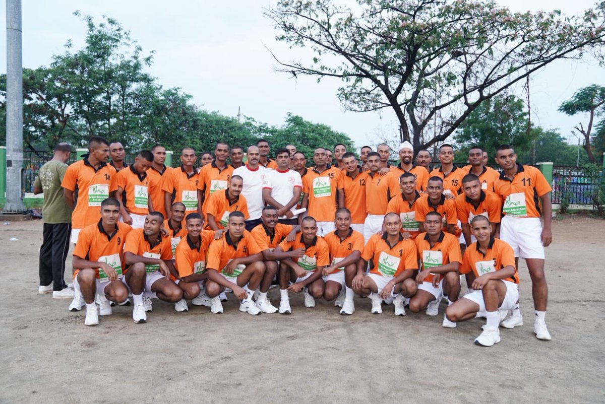 ishafoundation's tweet photo. .@PGH_Isha collaborated with CRPF, BSF, RAF, Young Indians, Ratinam Educational Institutions, and TIE Coimbatore at VOC Park, representatives of which participated in the marathon.
#WorldEnvironmentDay #BeatAirPollution @UNEnvironment
#AdoptASapling at https://t.co/cJUtzQgswY https://t.co/qb54vIUFzF