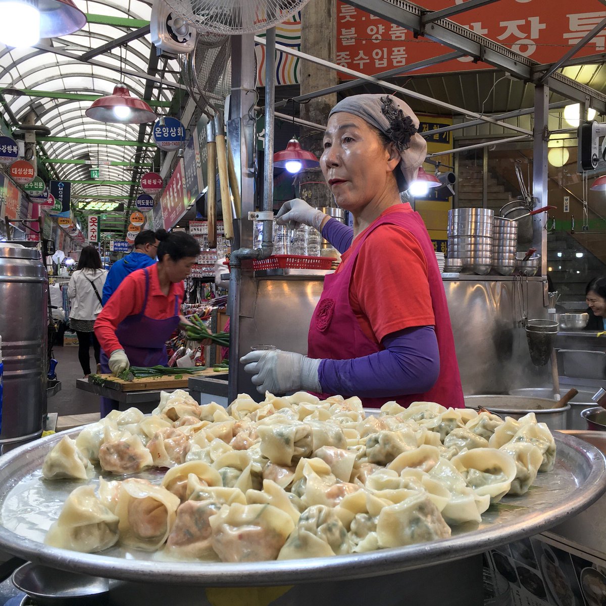 Drive on the Left (@driveonleft) on Twitter photo The best way to explore a new city is through its food. That’s why we hooked up with <a href="/secretfoodtours/">Secret Food Tours</a> in #seoul for a look at classic Korean cuisine. Dumplings, kimchi, Ming bean pancakes, and even the lady from Street Food on Netflix!#secretfoodtours The best way to explore a new city is through its food. That’s why we hooked up with <a href="/secretfoodtours/">Secret Food Tours</a> in #seoul for a look at classic Korean cuisine. Dumplings, kimchi, Ming bean pancakes, and even the lady from Street Food on Netflix!#secretfoodtours