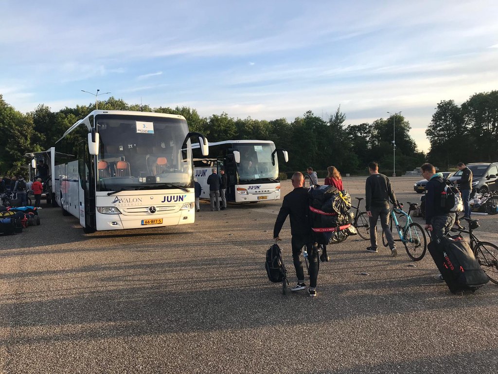 TheRideNL's tweet photo. 9 juni 2019; een dag waar door velen naar toe is geleefd. Dit is namelijk de dag dat The Ride 2019 van start gaat! 🎉

#rideShimano #ShimanoServiceCenter #rideTheRide #OnceiNaRideTime #bucketlist #Stelvio #to #Cauberg #8countries #8days #cycling https://t.co/xF7wB6wpe7